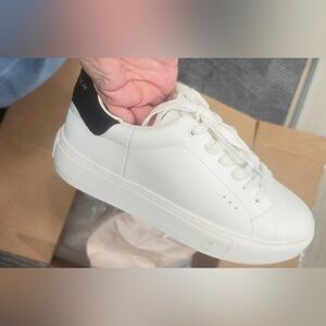 Kurt Geiger London Laney White Leather Chunky Sole Sneakers Women’s US 7.5 EU 38